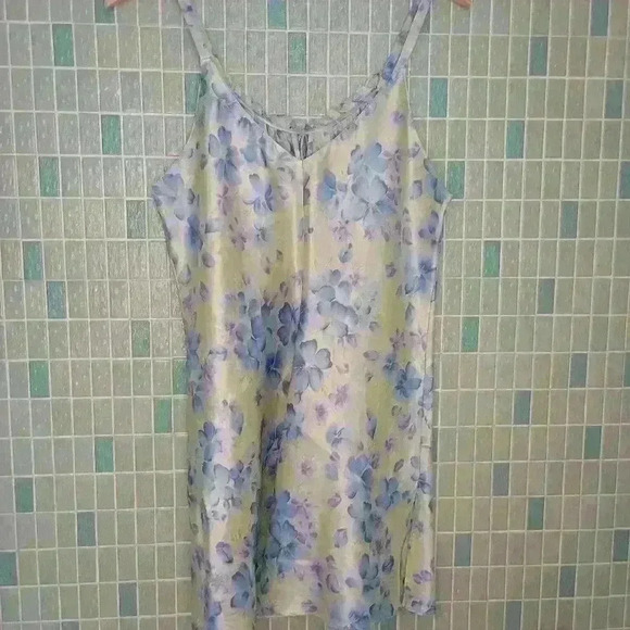 Vintage Oscar Dela Renta Lingerie Strap Slip Dress with beaded detail - Picture 14 of 14